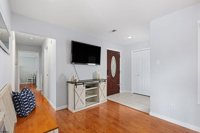 Photo - 22 S Washington Ave