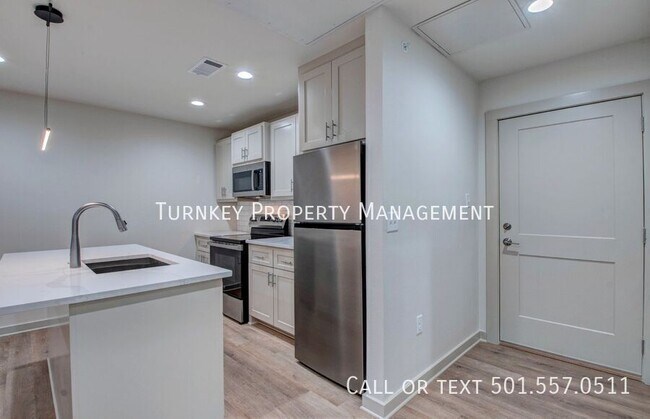 Photo - 915 North Street Unit 3