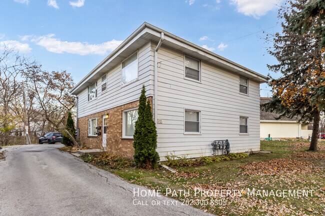 W166N9182 Grand Ave Unidad 3