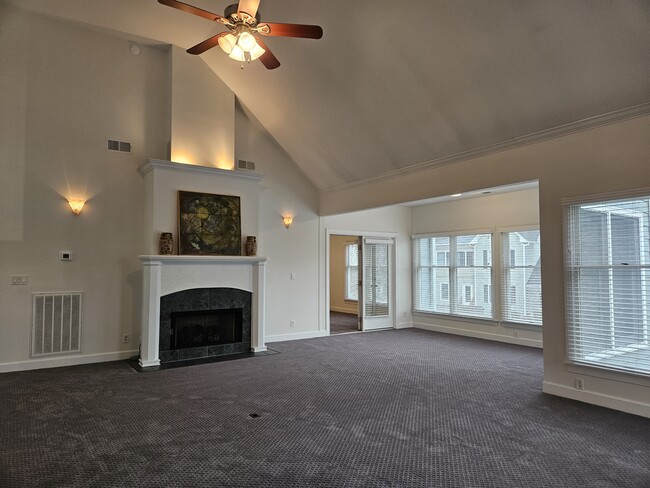 Photo - 2013 Clearfield Ln Unidad 2013 Clearfield Ln.