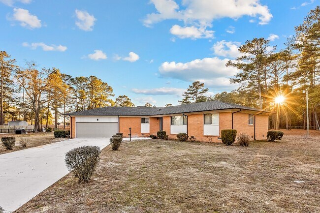Photo - 3bd/2ba Ranch Style Nest In Fayetteville