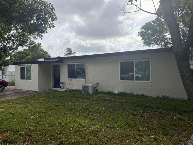 Photo - 3196 Orange St