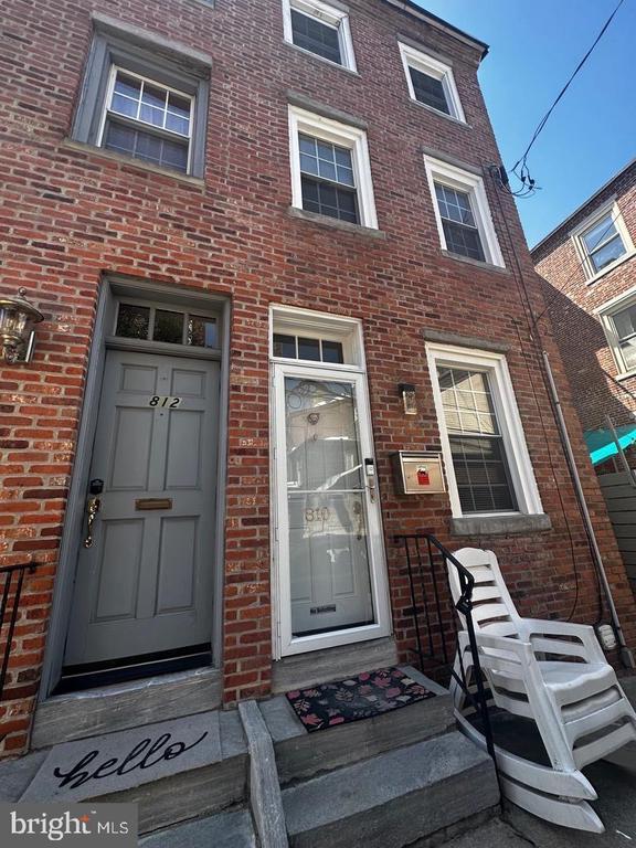 Building Photo - 810 S Howard St Rental