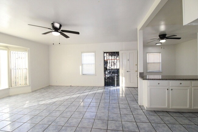 Photo - 2838 W Vernon Ave