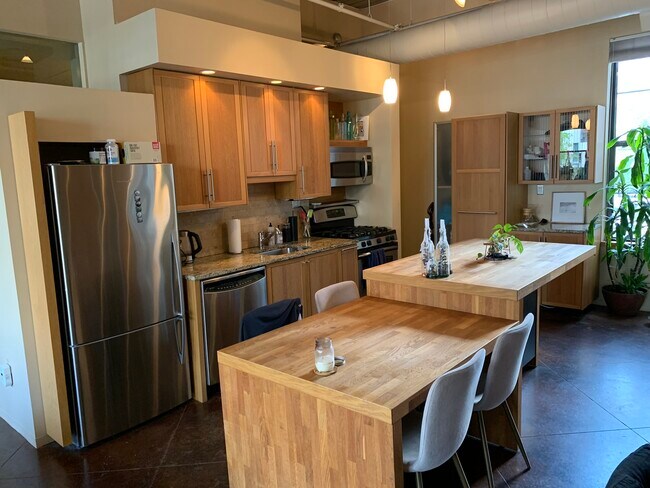 Modern Kitchen - 27 Wareham St Unit 201