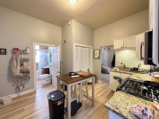 Photo - 1622 N Campbell Ave Unit 3