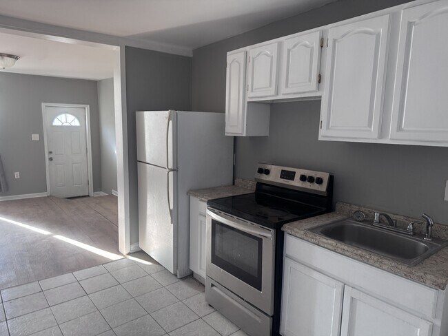 Photo - 1004 W Lombard St