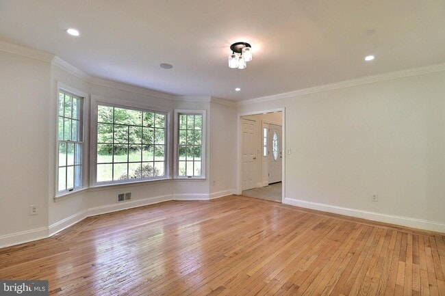 Photo - 164 Locktown Sergeantsville Rd