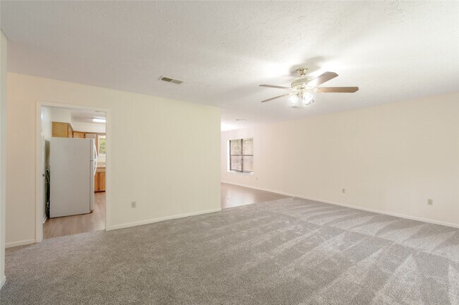 Photo - 138 Summer Pl