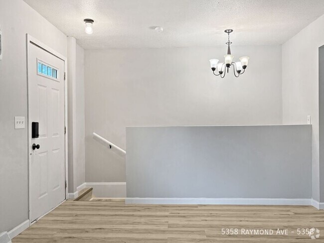 Building Photo - 5358 Raymond Ave Unit 5358 Rental
