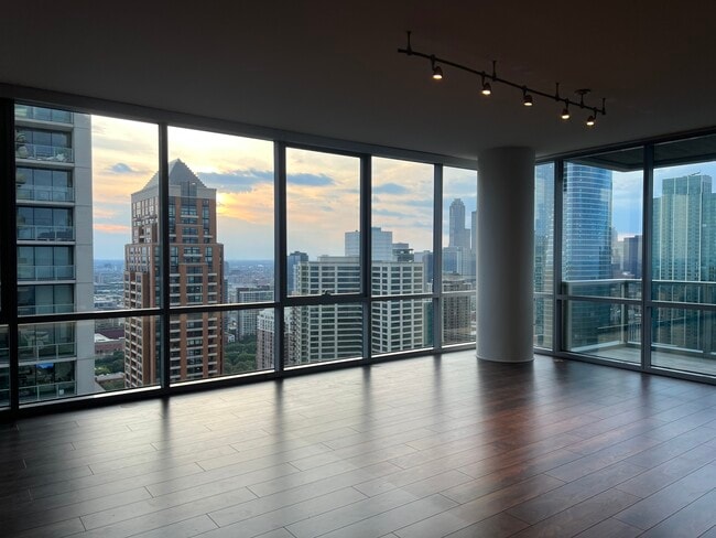 Photo - 1201 S Prairie Ave Unit 3801