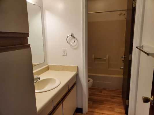 Photo - 725 Keenway Cir Unit B