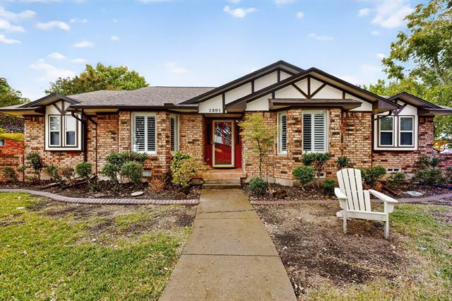 Photo - 1301 Warwick St