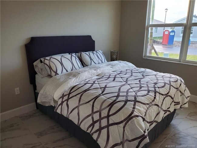 Photo - 11826 SW Oceanus Blvd
