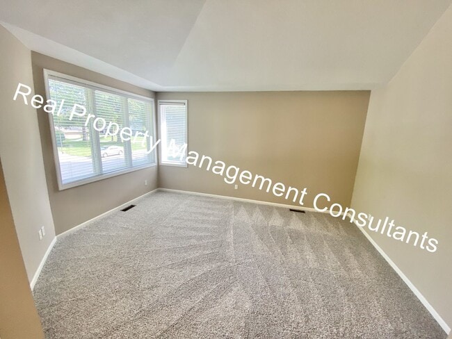 Photo - Lake Winnebago 3 Bedroom Home