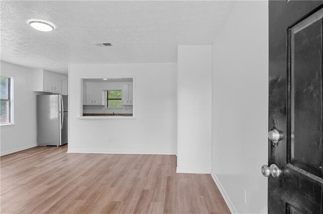 Photo - 340 Tanglewood Dr