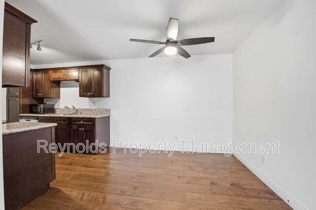 Photo - 2344 Hosp Way Unit 225