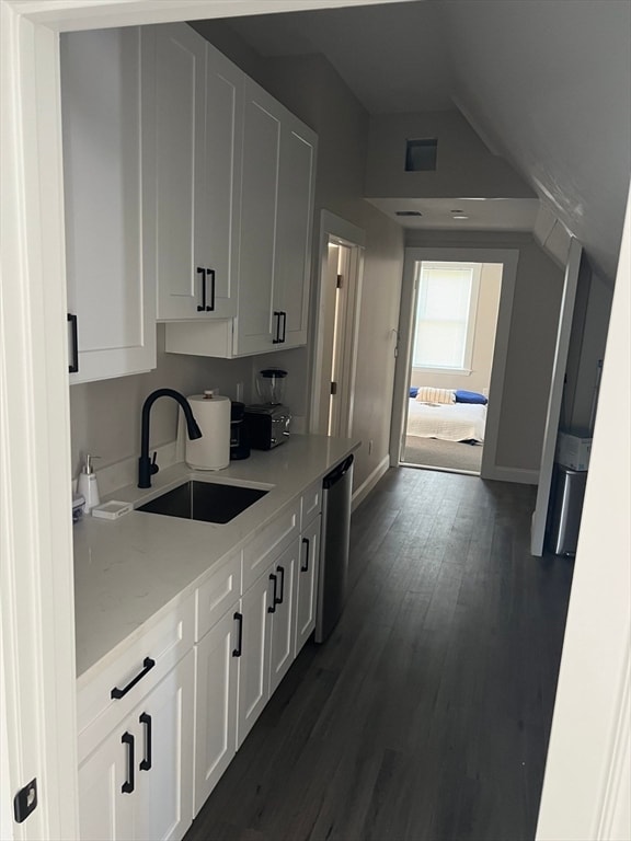 Building Photo - 14 Cotting St Unit 3 Rental
