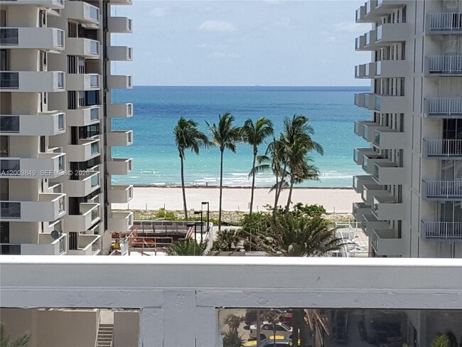 Photo - 5700 Collins Ave Unit 8A