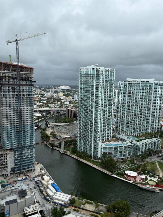 Photo - 68 SE 6th St Unit 3906