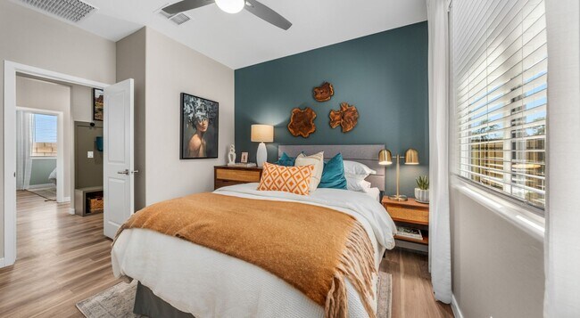 Photo - 6326 S 47th Dr