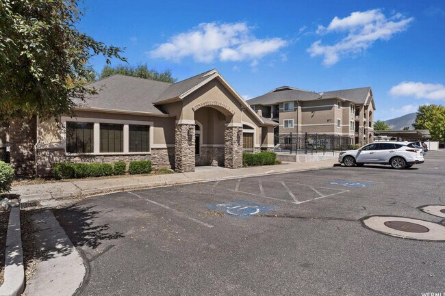 Photo - 917 S Main St Unidad G