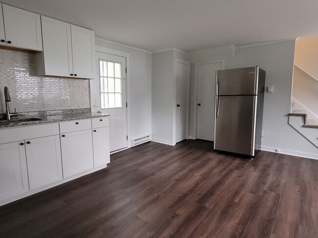 Photo - 50 Grove St Unit 3