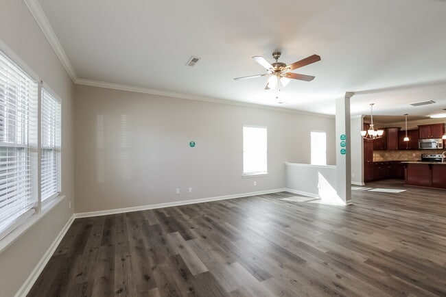 1020 Sapphire Dr
