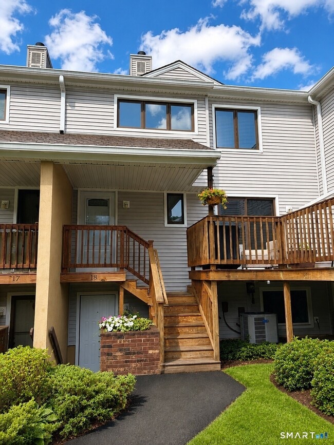 Building Photo - 18 Dutton Pl Way Unit 18