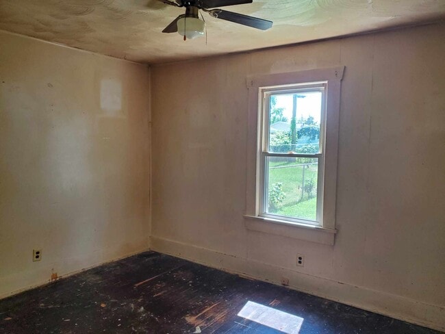 Photo - 1305 E Lawrence St Unidad 1