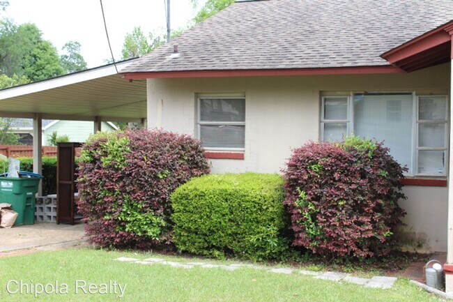 Photo - 2 br, 1 bath House - 2992 Caledonia Street