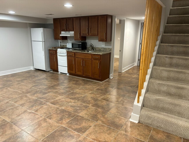 Photo - 1008 Fairmont St NW