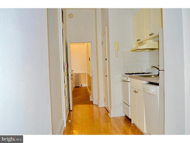 Photo - 332 S 17th St