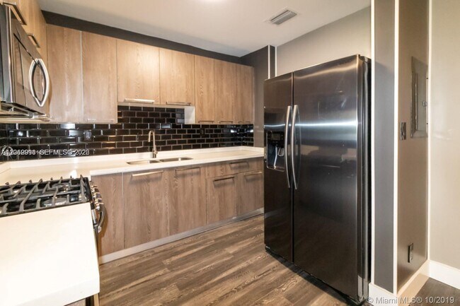 Photo - 733 85th St Unidad B