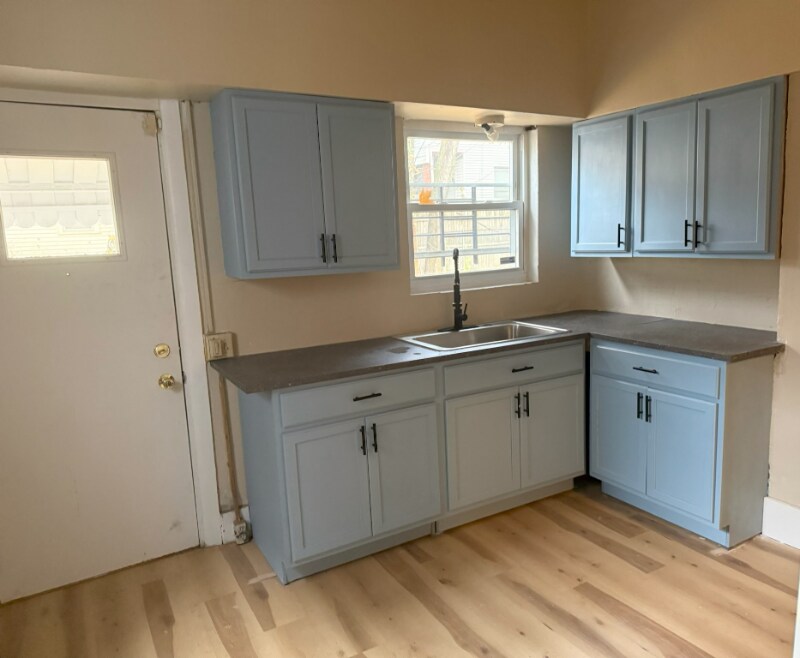 Photo - 7123 Kedron St