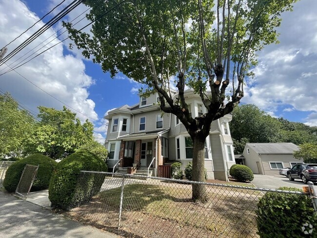 Building Photo - 36 Lowell Ave Unit 2 Rental