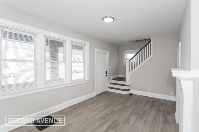 Photo - 922 Wells St