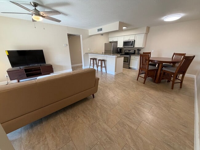 Building Photo - ANNUAL RENTAL - FURNISHED 1 BED / 1 BATH CONDO AT MYSTIC GARDEN Unit 2707