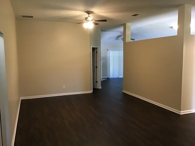 Photo - 1836 Northglen Cir