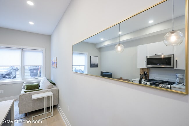 Photo - 2301 Ontario Rd NW Unit 102