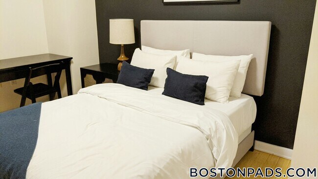 Photo - 40 Boylston St Unit 208