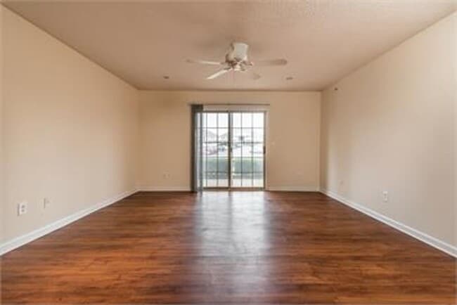 Photo - Creek Pointe Unit 111-204