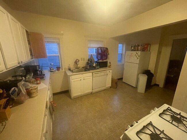 Photo - 10 Pinkham Rd Apartments Unit 2T