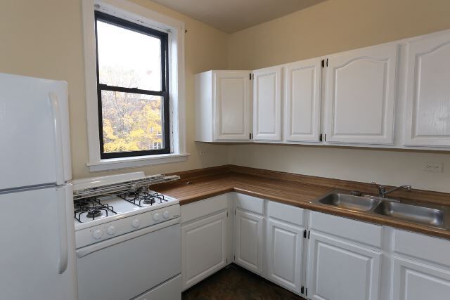Photo - 3913 N Janssen Ave Unidad E3