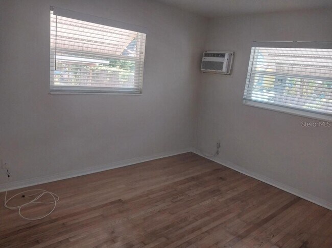 Photo - 2178 8th Ave N