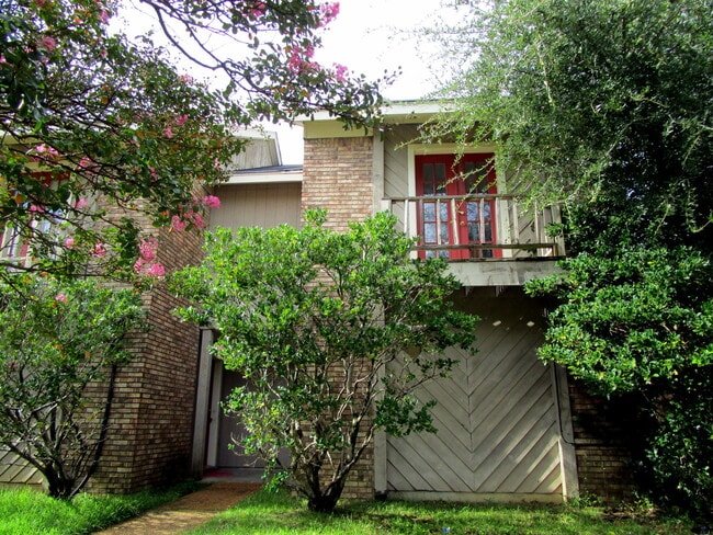 Photo - 2408 River Oaks Blvd Apartamento Unidad B