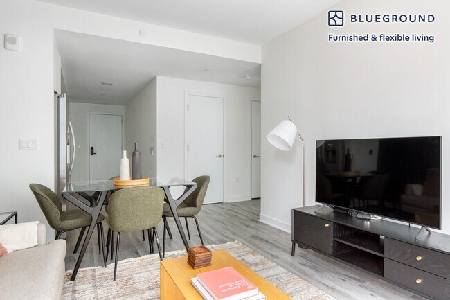 Photo - 949 1st St SE Unit FL8-ID885