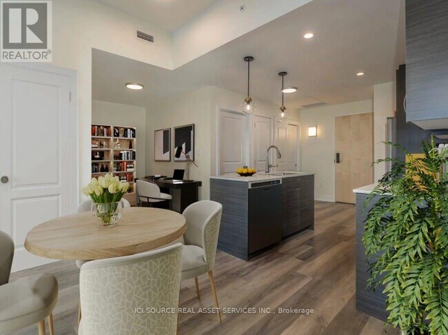 Photo - 121 Mary St Unit 410