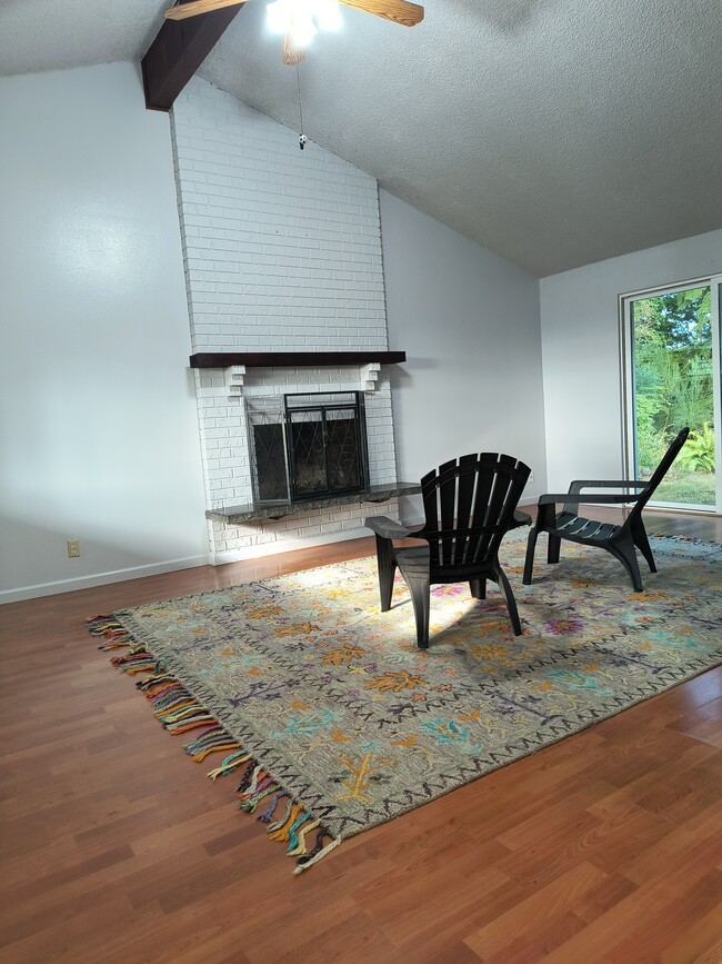 Photo - 343 Cumberland St Unit A