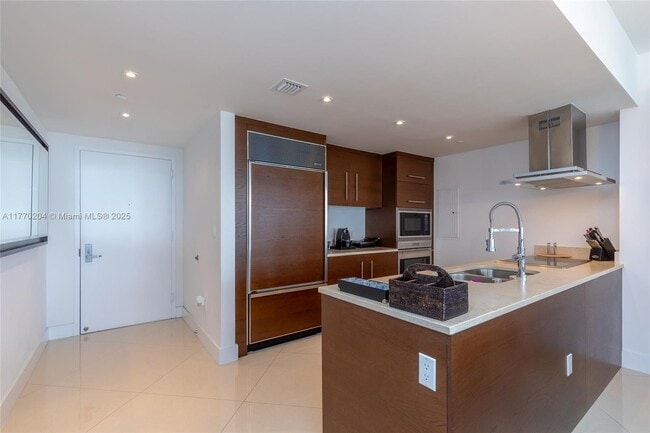 Photo - 495 Brickell Ave Unit 1005